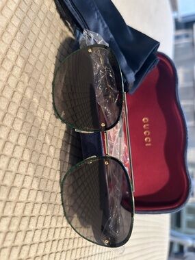 Gucci Sunglasses with Navy Case and Red Interior
